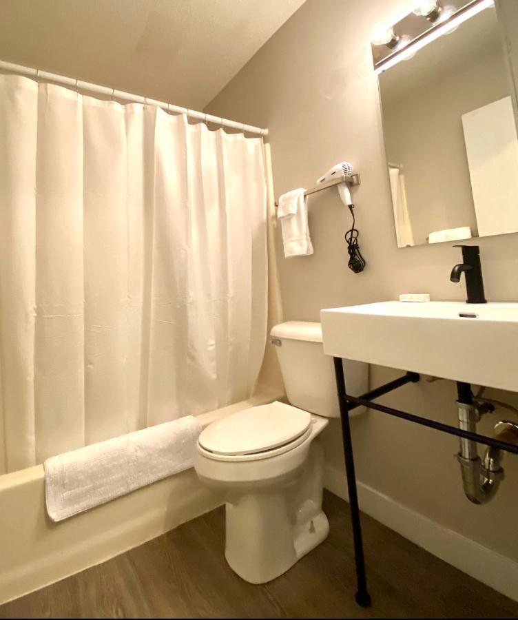 Onora Suites Wausau Exterior photo